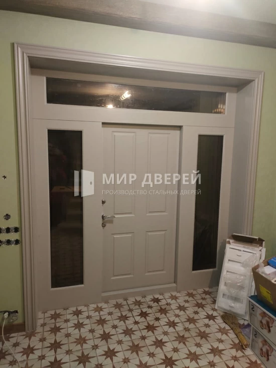Двойная дверь с белым МДФ со стеклом - фото