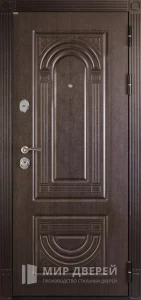 Входная дверь для частного дома в современном стиле №1 внешняя - фото